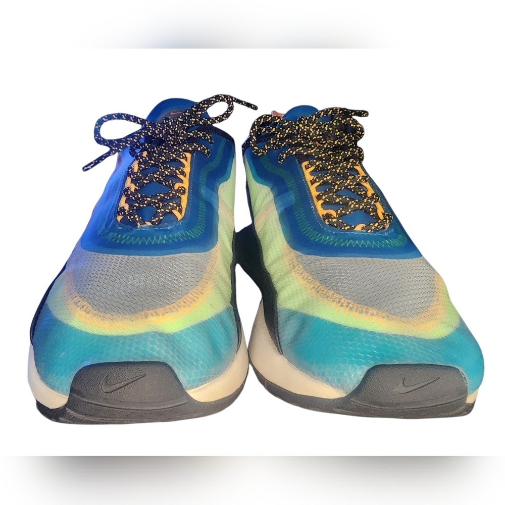 2020 Air Max 2090 'Green Abyss', Mens 12 - Picture 3 of 8